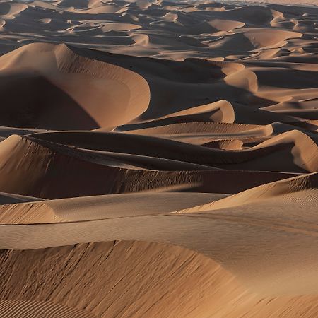 Jereirah Anantara Qasr Al Sarab Desert Resort מראה חיצוני תמונה