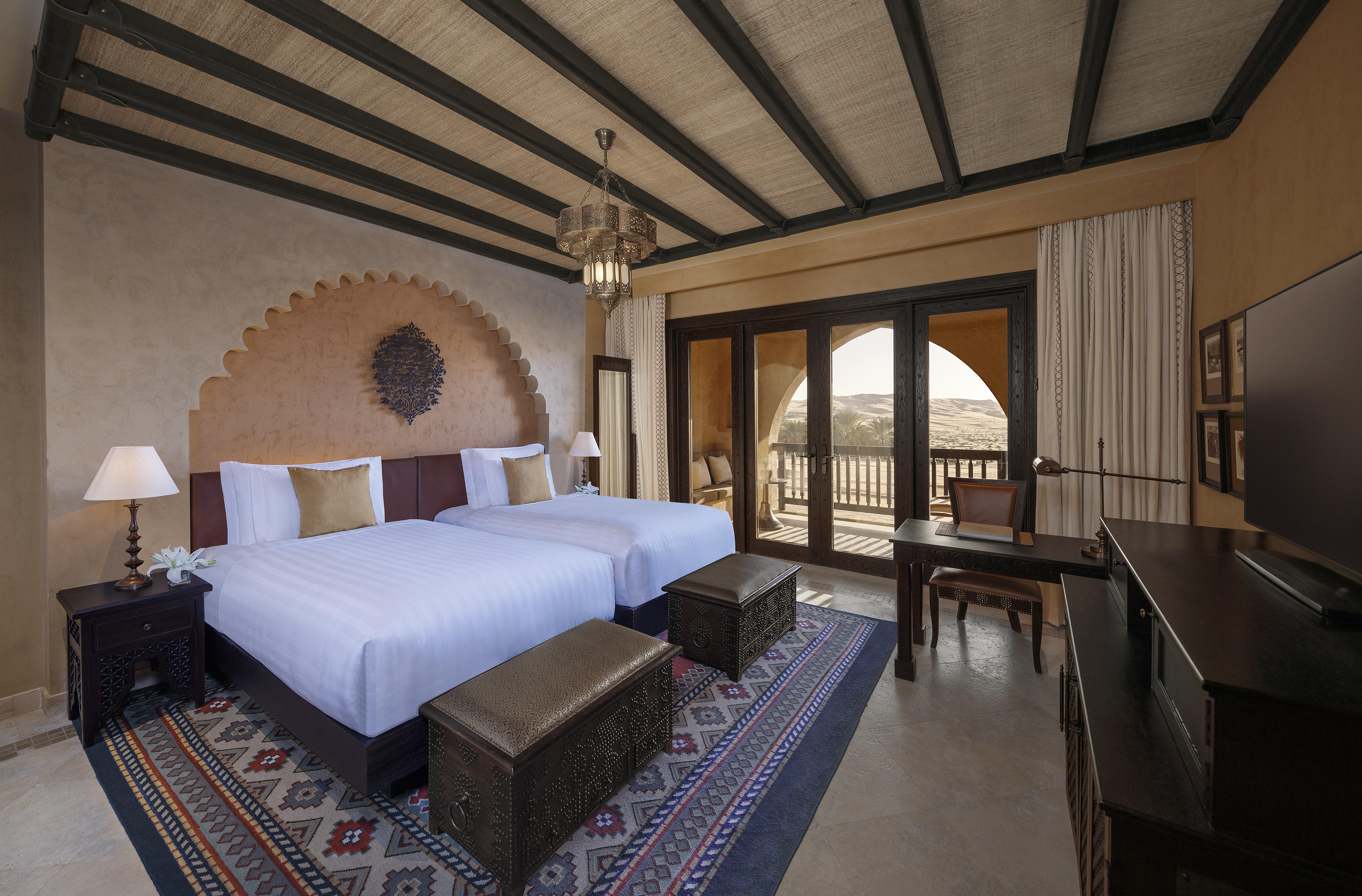 Jereirah Anantara Qasr Al Sarab Desert Resort מראה חיצוני תמונה