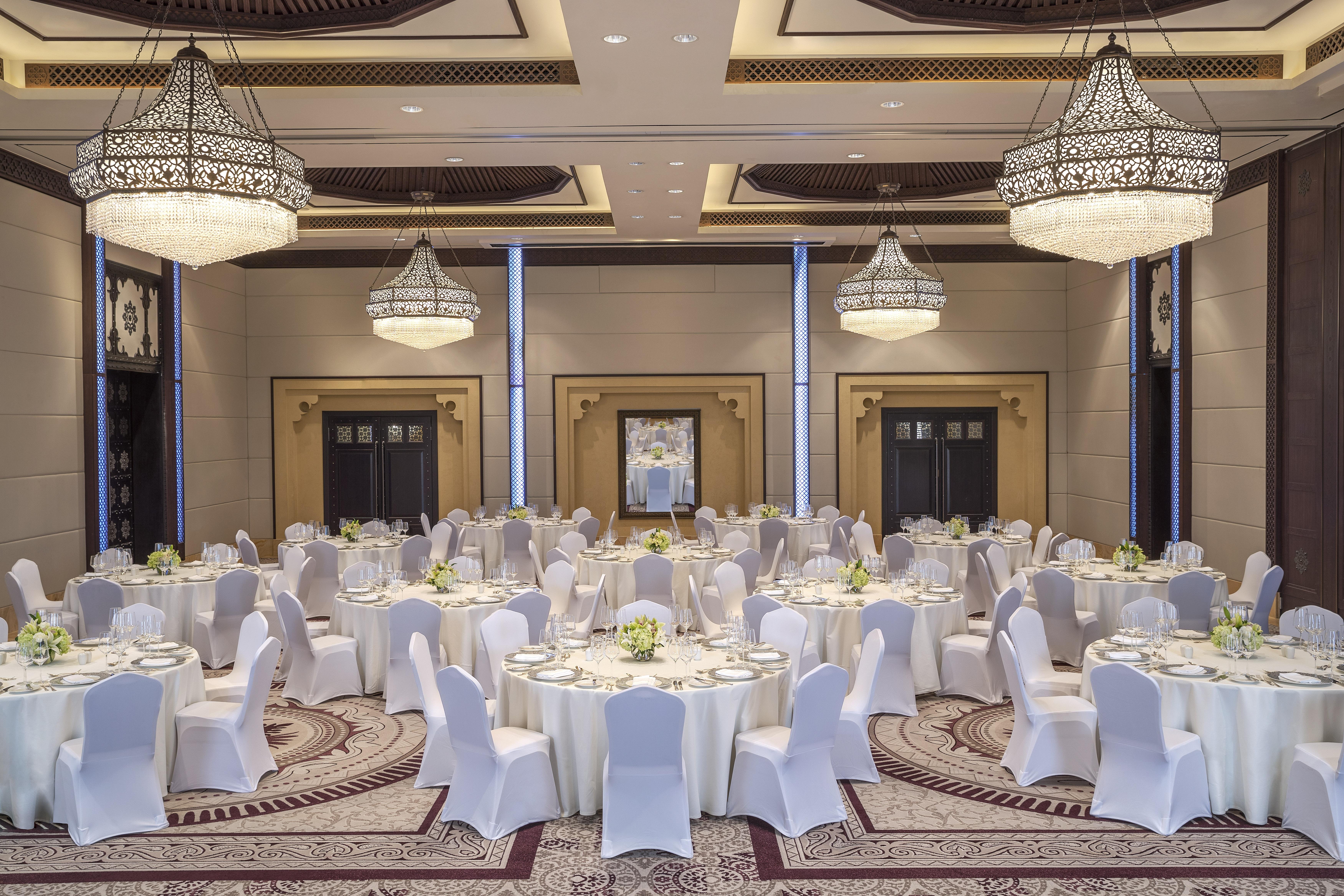 Jereirah Anantara Qasr Al Sarab Desert Resort מראה חיצוני תמונה
