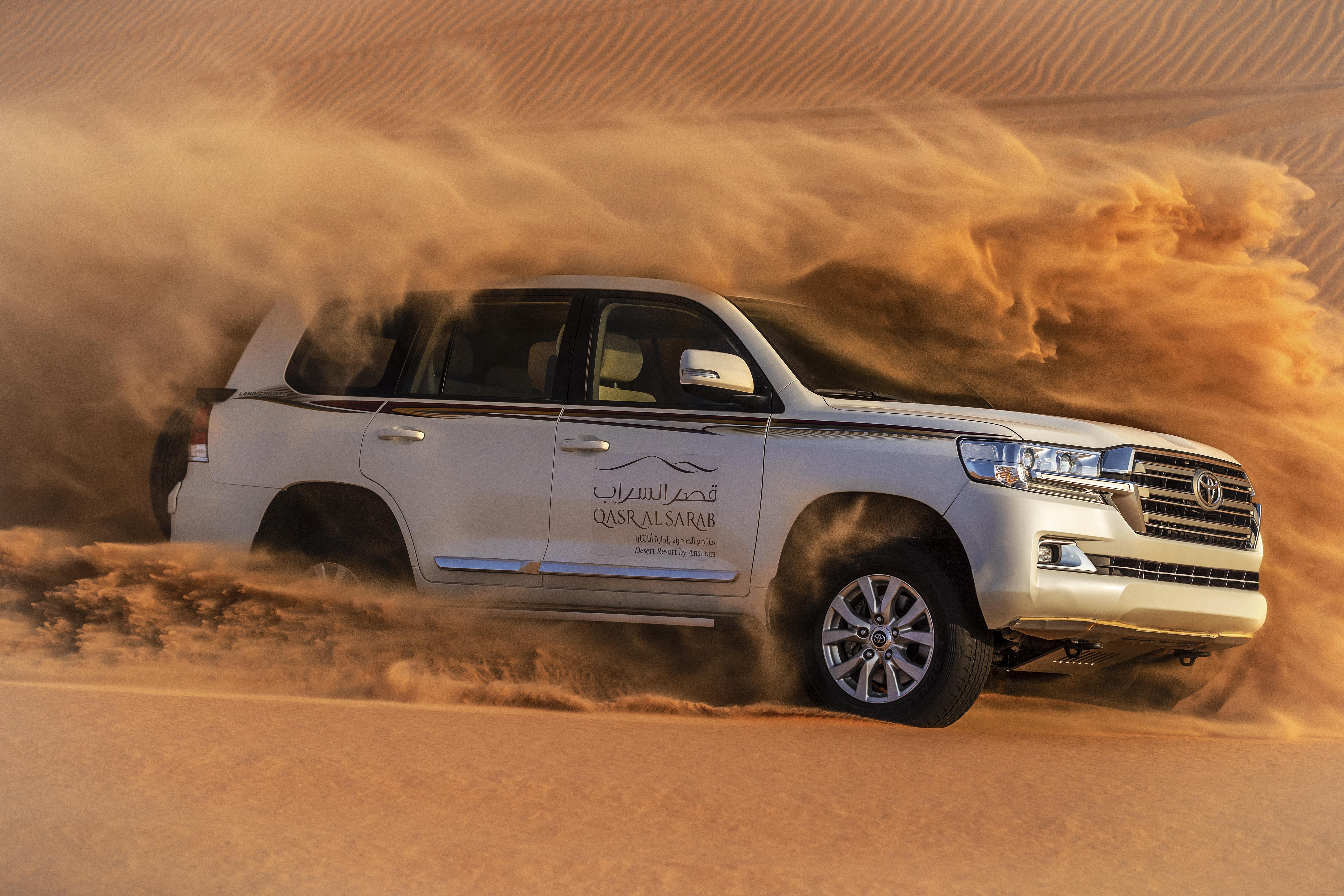 Jereirah Anantara Qasr Al Sarab Desert Resort מראה חיצוני תמונה