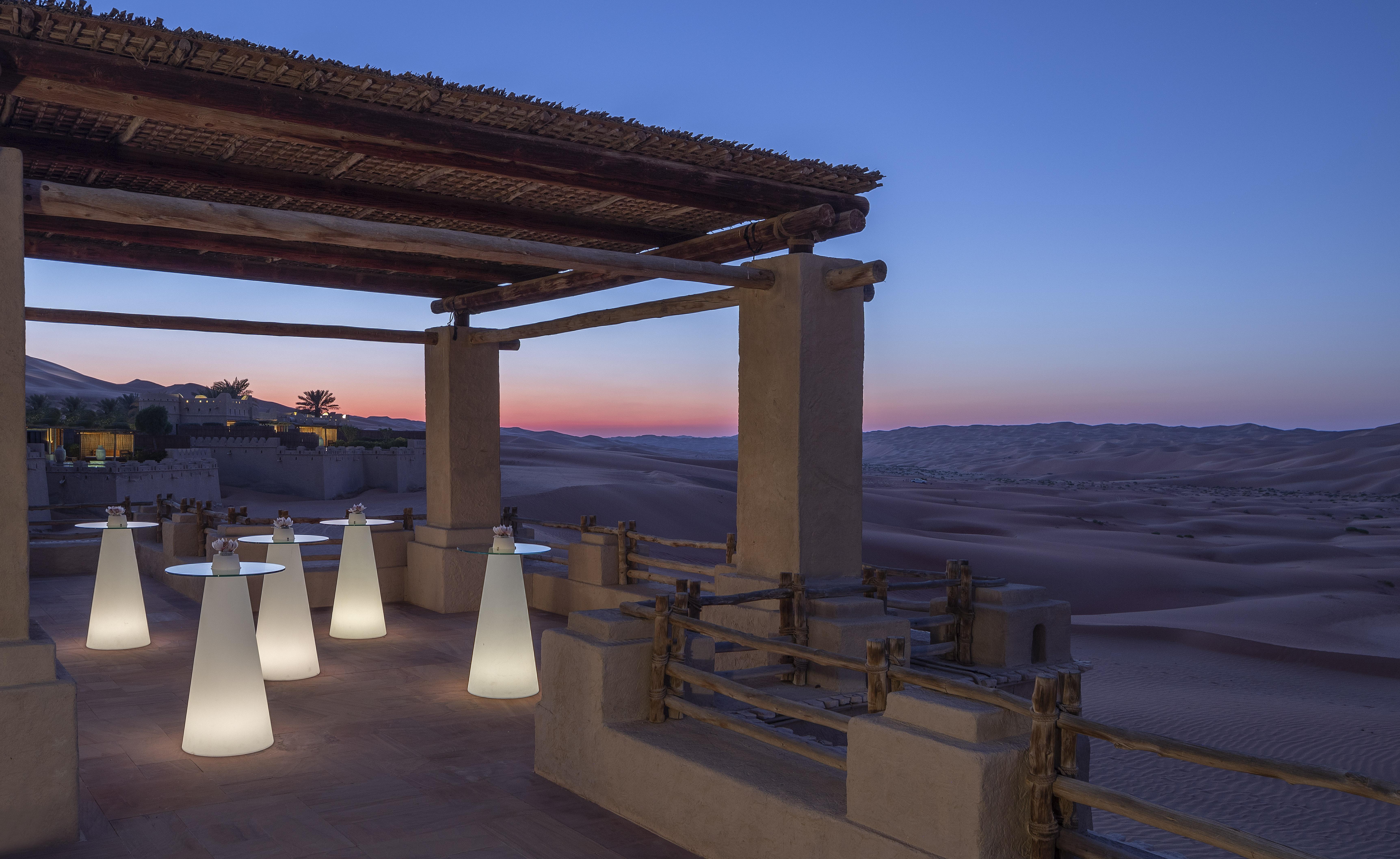 Jereirah Anantara Qasr Al Sarab Desert Resort מראה חיצוני תמונה