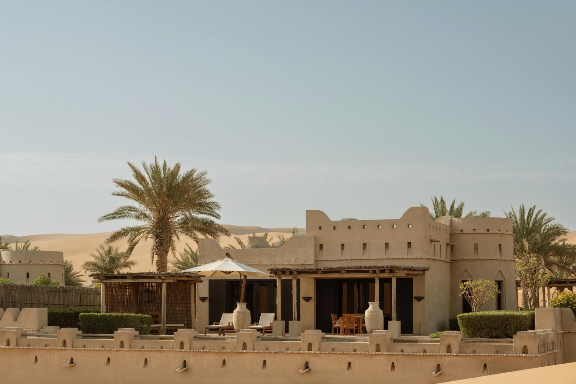 Jereirah Anantara Qasr Al Sarab Desert Resort מראה חיצוני תמונה