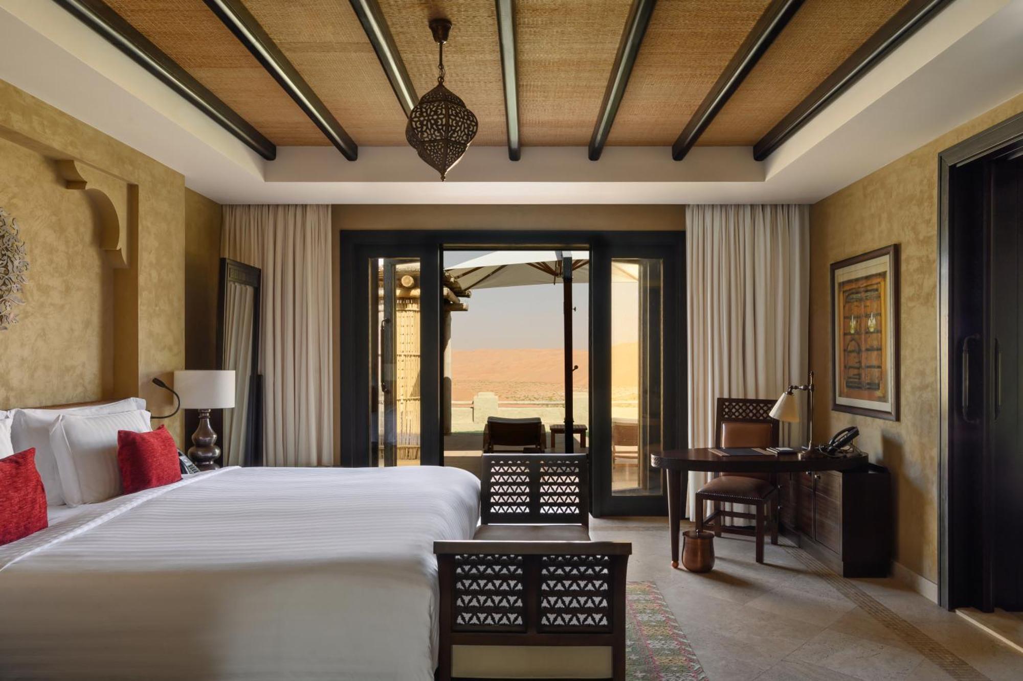 Jereirah Anantara Qasr Al Sarab Desert Resort מראה חיצוני תמונה