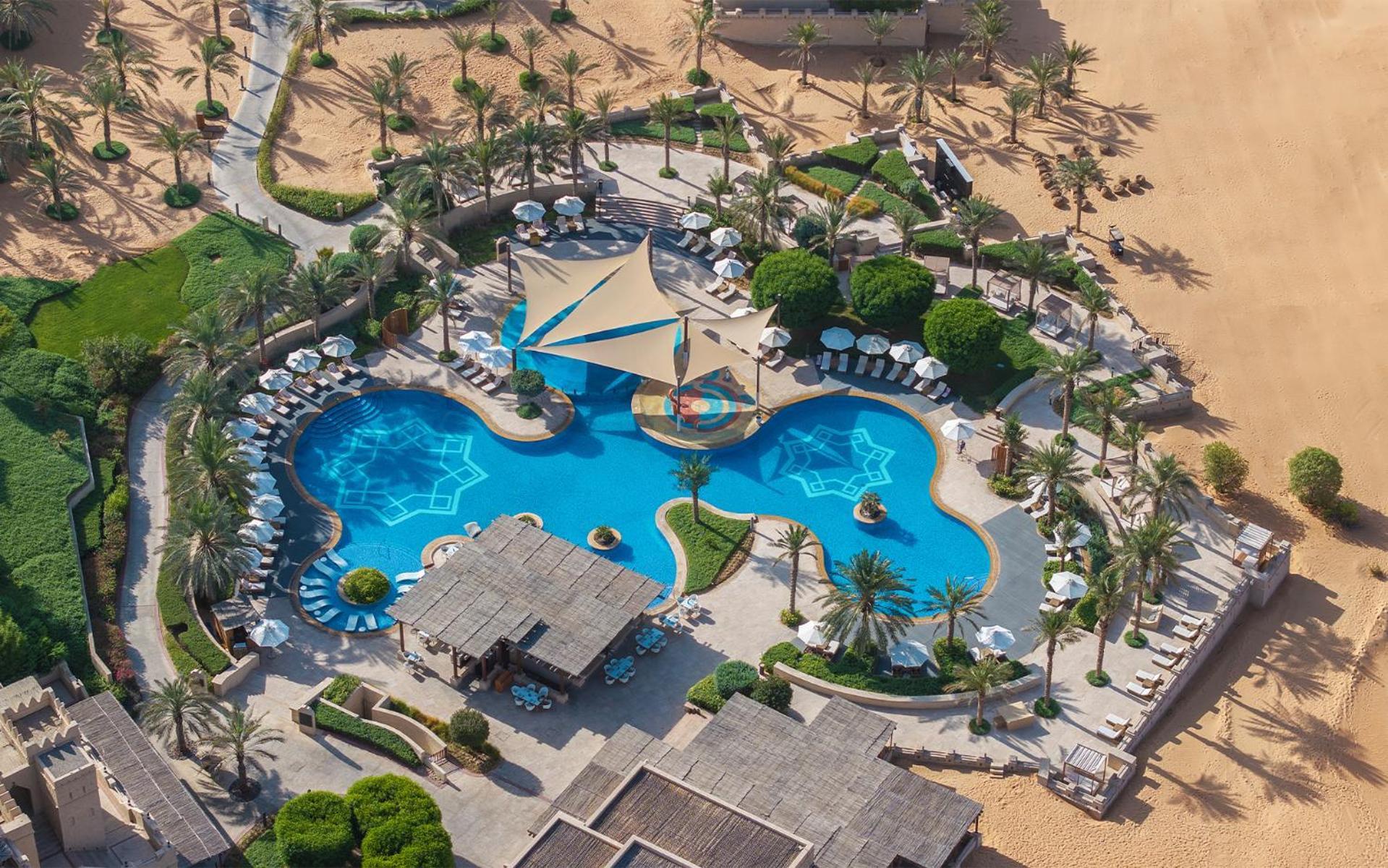 Jereirah Anantara Qasr Al Sarab Desert Resort מראה חיצוני תמונה
